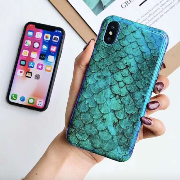 🧜♀️Mermaid Holographic iPhone case - Picture 4 of 8